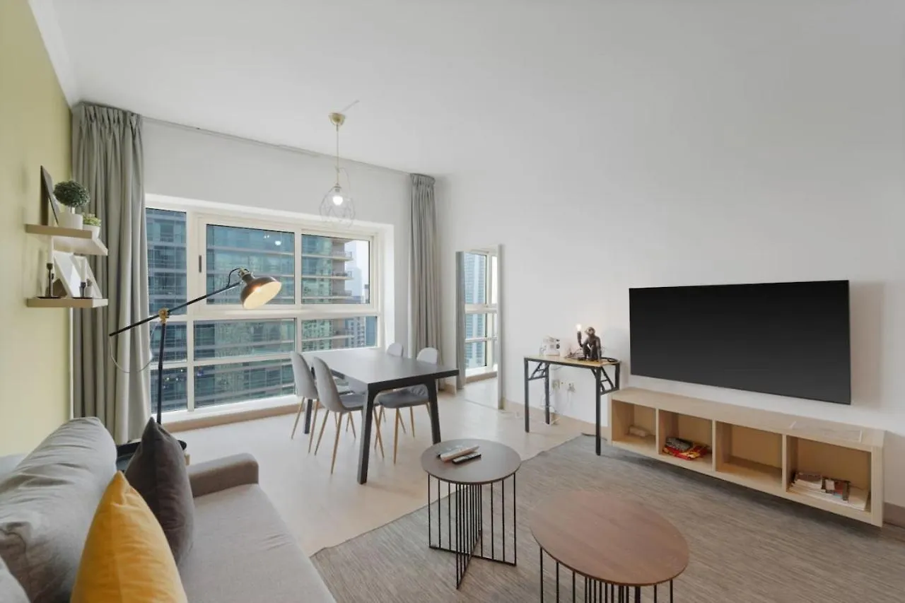 Live The Dream At Marina Quays Apartment Dubai